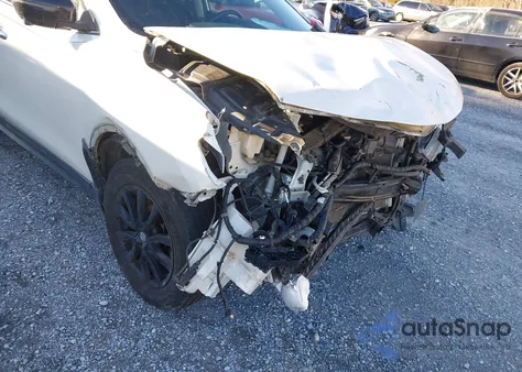 2018 Nissan Rogue Sv z USA, uszkodzony, nr VIN 5N1AT2MV8JC752358